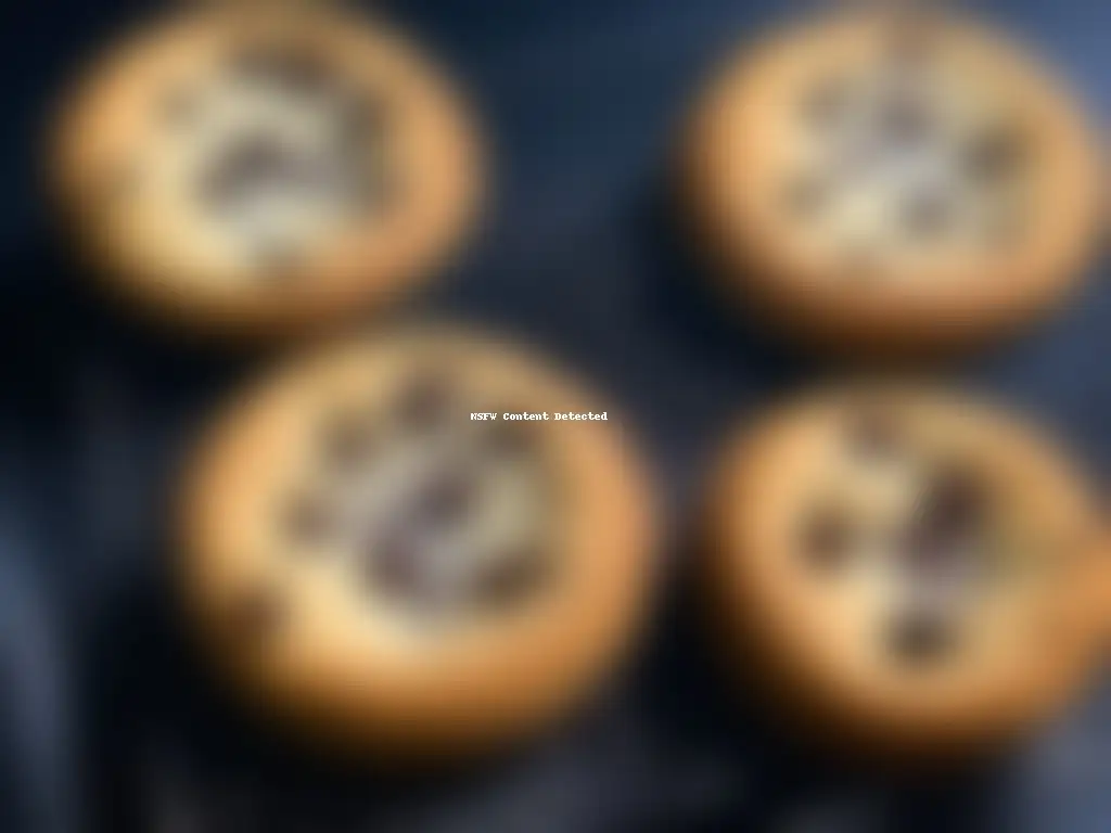 Deliciosa galleta sin gluten con chispas de chocolate recién horneada